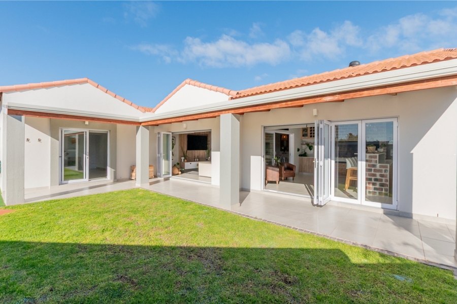 4 Bedroom Property for Sale in Langebaan Country Estate Western Cape